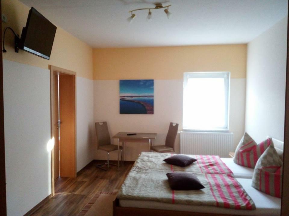 Pension Waldbad Dommitzsch Екстер'єр фото